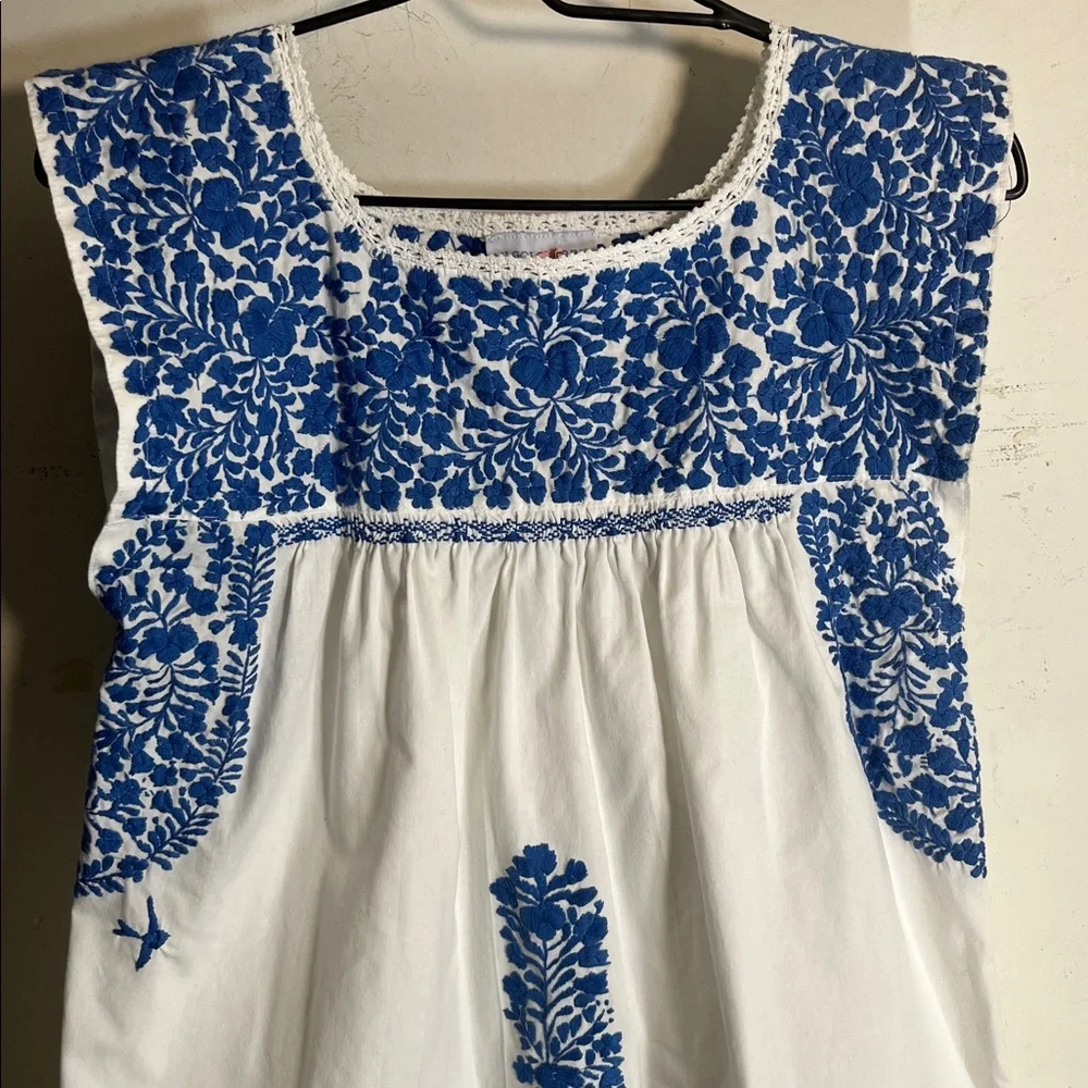 Mi Golondrina Blue & White Embroidered Mexican Women's Blouse - Picture 4 of 9